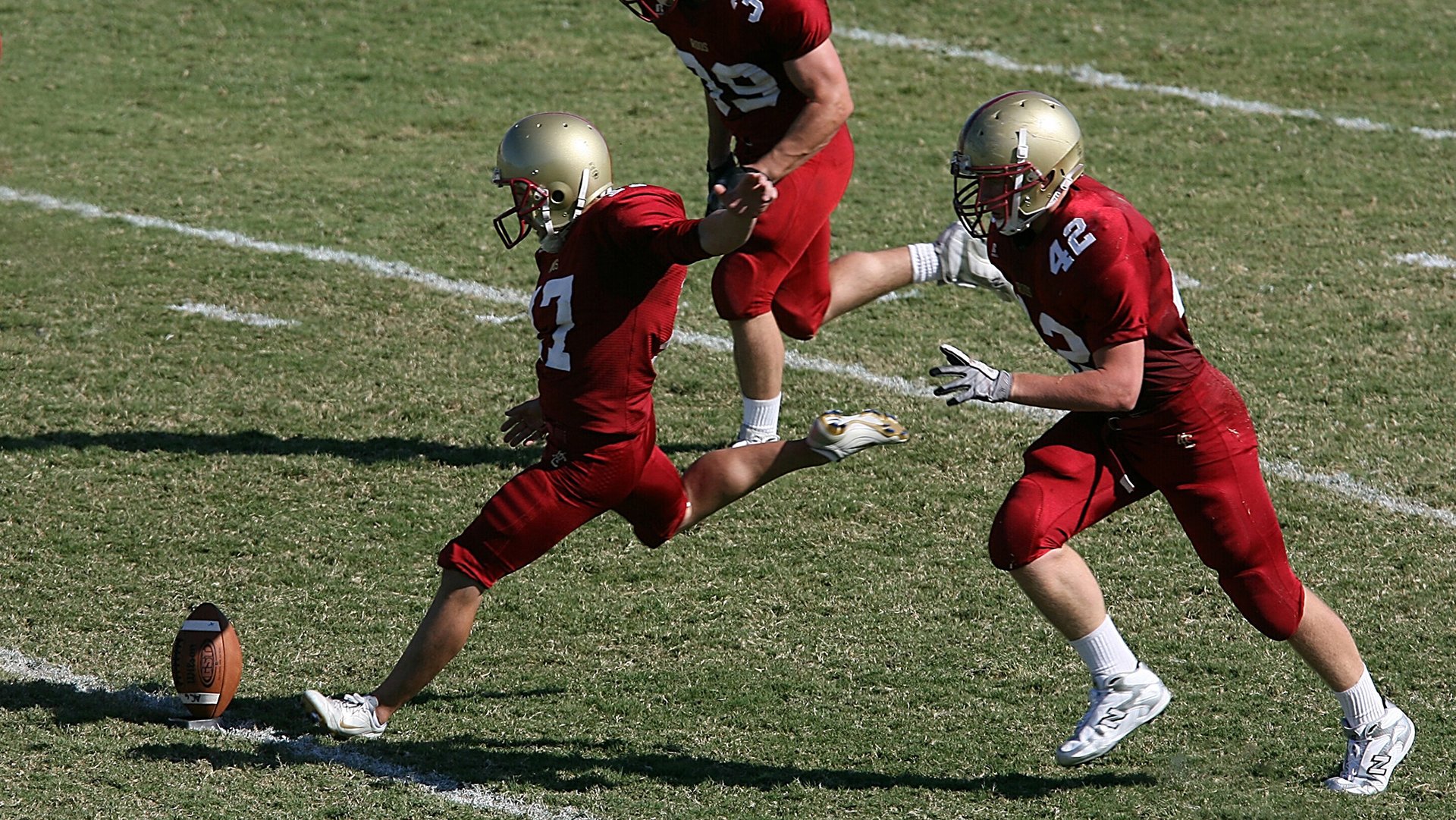 未来足球王者：新星在欧冠的崭露头角，未来足球十大潜力球星
